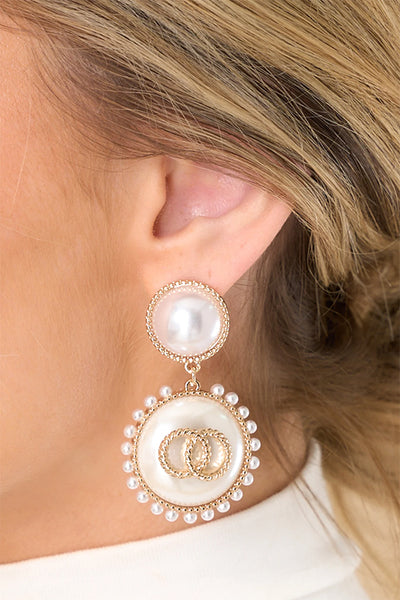 Graceful Glamour Pearl Earrings