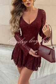 Fashionable Lace Long-sleeved V-neck Slim-fit Mini Dress