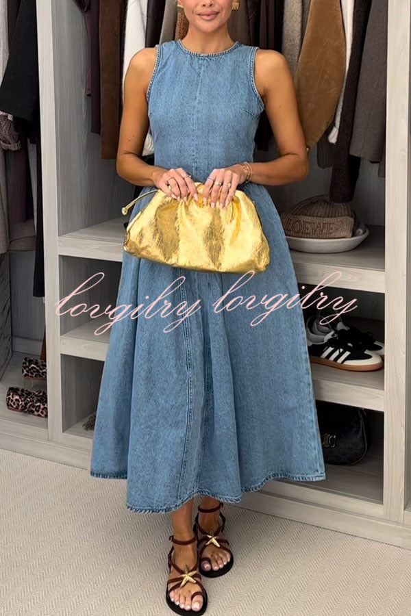 Classic and Stylish Denim Open Back Tie-up Gathered Hip Stretch Midi Dress