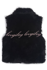 Stylish Collared Sleeveless Short Faux Fur Vest