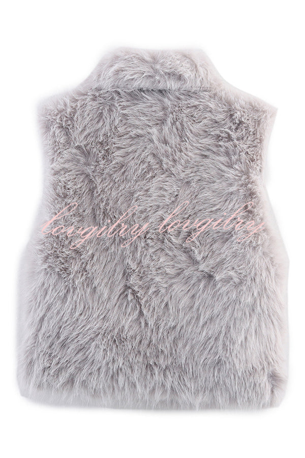 Stylish Collared Sleeveless Short Faux Fur Vest