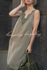 Luxury Winter Satin Lace Trim V-neck Sleeveless H-line Maxi Dress