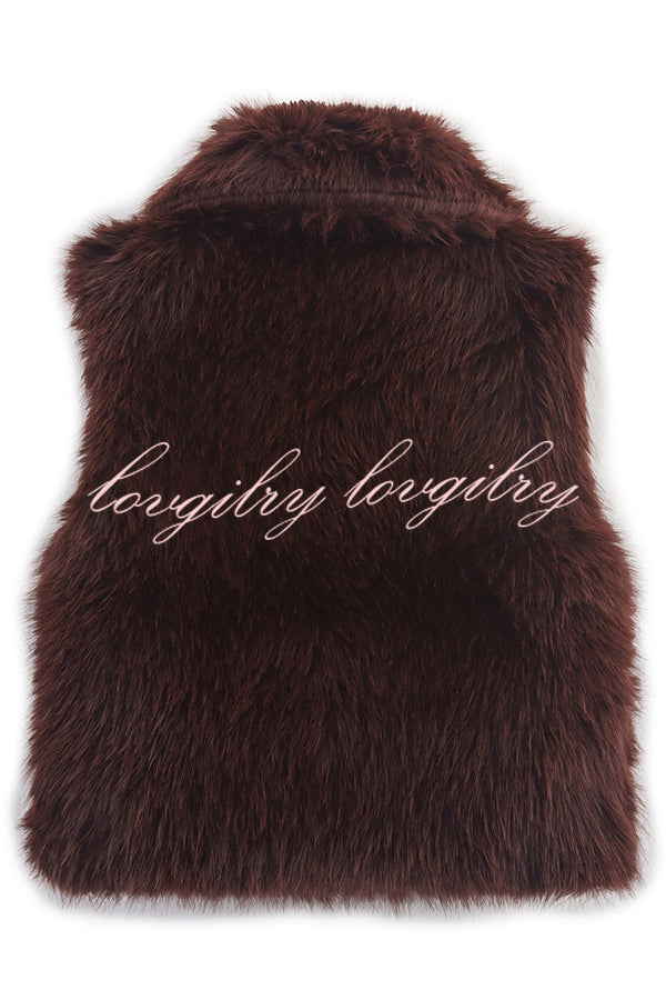 Stylish Collared Sleeveless Short Faux Fur Vest