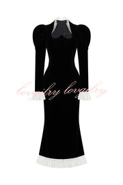 Baroque Style Velvet Lace Trim Sweetheart Neck Long Sleeve Flare Midi Dress