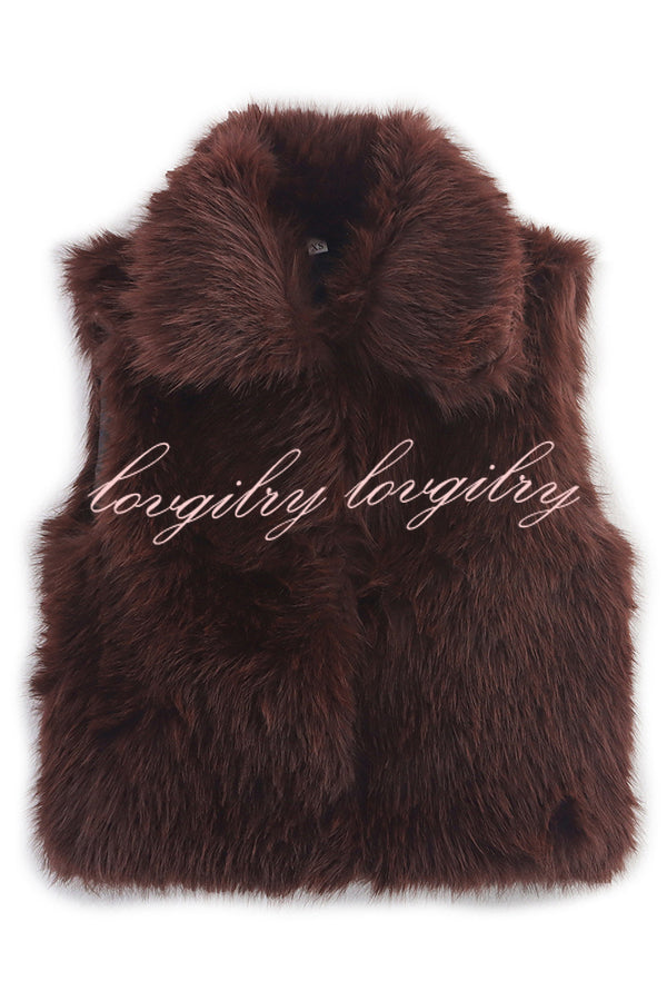 Stylish Collared Sleeveless Short Faux Fur Vest
