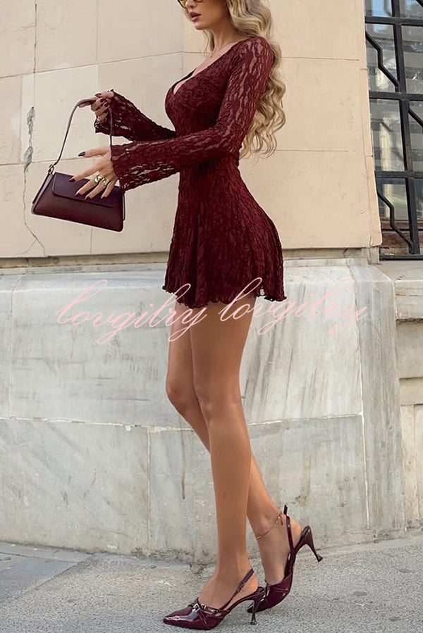 Fashionable Lace Long-sleeved V-neck Slim-fit Mini Dress