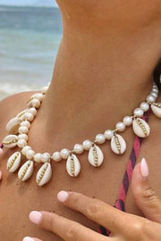 Elegant Pearl Shell Necklace